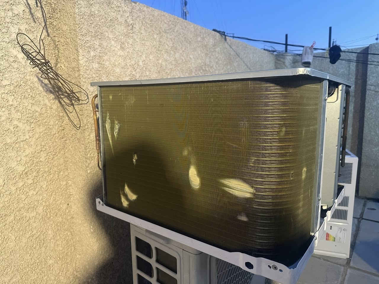 مكيف ٢طن نوع ميديه استعمال صيفيه وحدة السعر 375 مكان بغداد ***********
