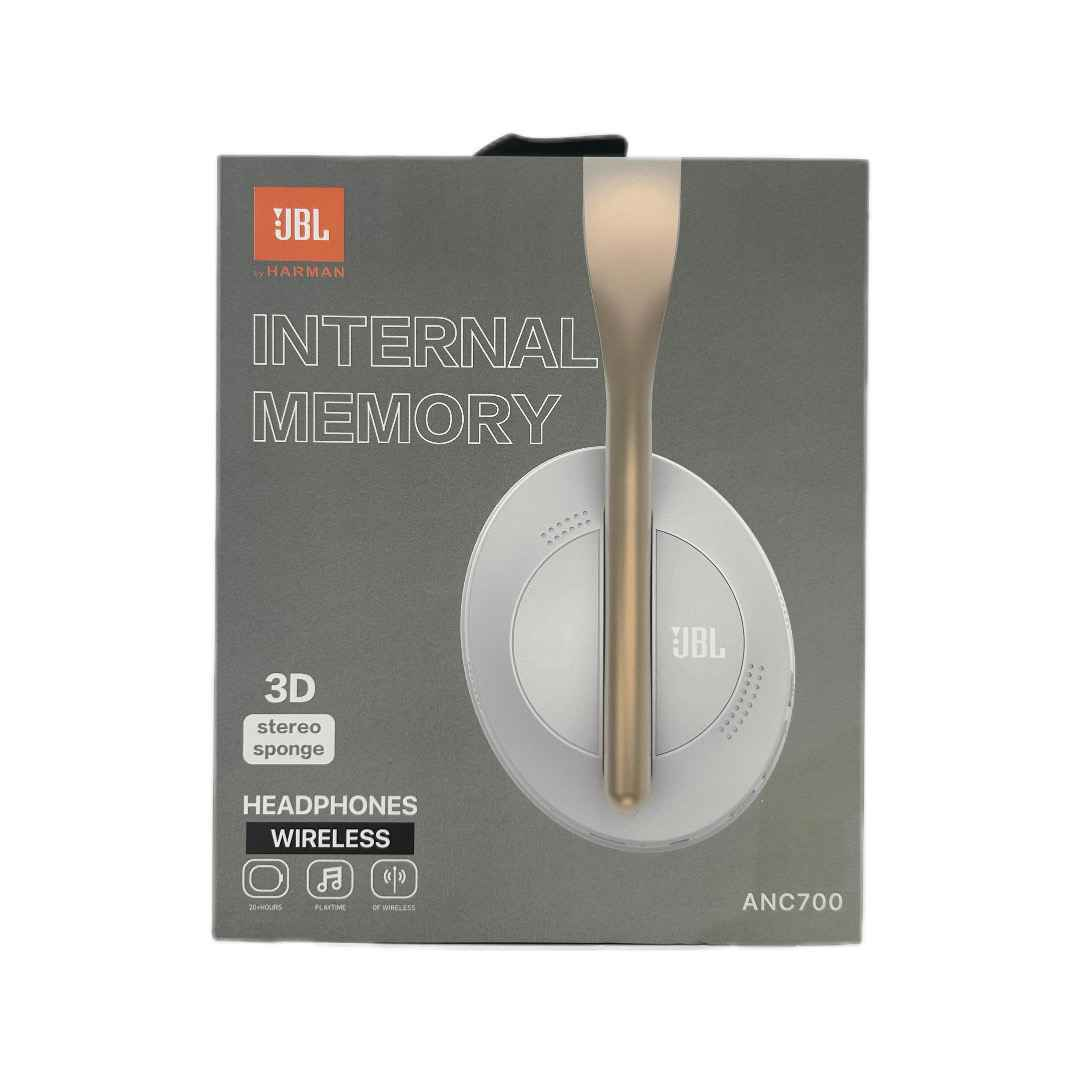 تصميم  مريح وأداء قوي
 تجربة صوت ثلاثية الأبعاد مع إمكانية الاتصال اللاسلكي الطويل وتشغيل مستمر أكثر من 20 ساعة

الاستماع للموسيقى بجودة عالية وصوت نقي.

المكالمات الهاتفية بوضوح مع ميكروفون مدمج.

مناسبة للسفر والعمل بفضل خاصية إلغاء الضوضاء (ANC).

دعم الاتصال اللاسلكي مع الهواتف، اللابتوبات، والأجهزة اللوحية.

 إمكانية الاستخدام عبر سلك AUX للأجهزة غير الداعمة للبلوتوث.

حجم الدرايفر: 40 مم

استجابة التردد: 20Hz – 20kHz

الحساسية: 96dB

أقصى ضغط صوتي (SPL): 111dB

حساسية الميكروفون (@1kHz): -42dB

زمن التشغيل: +20 ساعة متواصلة بالشحن الكامل

 خاصية Smart Power Save: تنطفئ تلقائيًا بعد 3 دقائق من عدم الاستخدام

دعم ملفات البلوتوث: HFP v1.6، HSP v1.2، A2DP v1.2، AVRCP v1.4

 تردد البلوتوث: 2.402GHz – 2.48GHz
 
مدى نقل لاسلكي ثابت بجودة عالية (GFSK, π/4 DQPSK, 8DPSK)

 دعم AUX 3.5mm لاستخدامها كسماعة سلكية

 شحن عبر كابل USB مرفق بغداد, العراق


**إذا كنت صاحب هذا الإعلان وتريد حذفه لأي سبب، رجاءا أرسل رسالة إلى الدعم الفني**