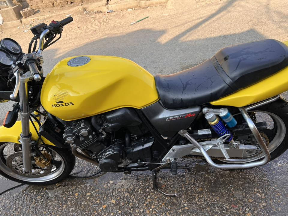 سيبي فور البيع نوزل ما ناقصه اي شي سعر مناسب 
***********
