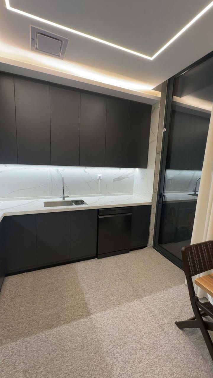 الحمدلله 🌾
احد مواقع التي تم تنفيذها مجمع البدور السكني 

الأحمدي للمطابخ ✅ 
***********
