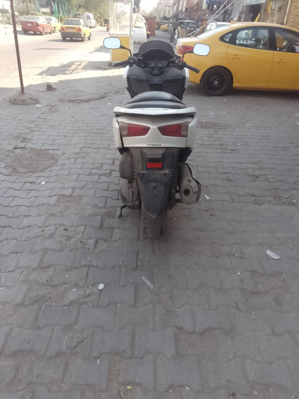 السلام عليكم دراجه فوزه 012 موديل 2019 أوراقه وقرصهه موجودات دراجه نضيفه كلش للبيع السعر مليون ونص وبيهه مجال رقم الهاتف *********** بالمناسبة ناشرهه بدون غسل كله تراب جانت مضمومه
