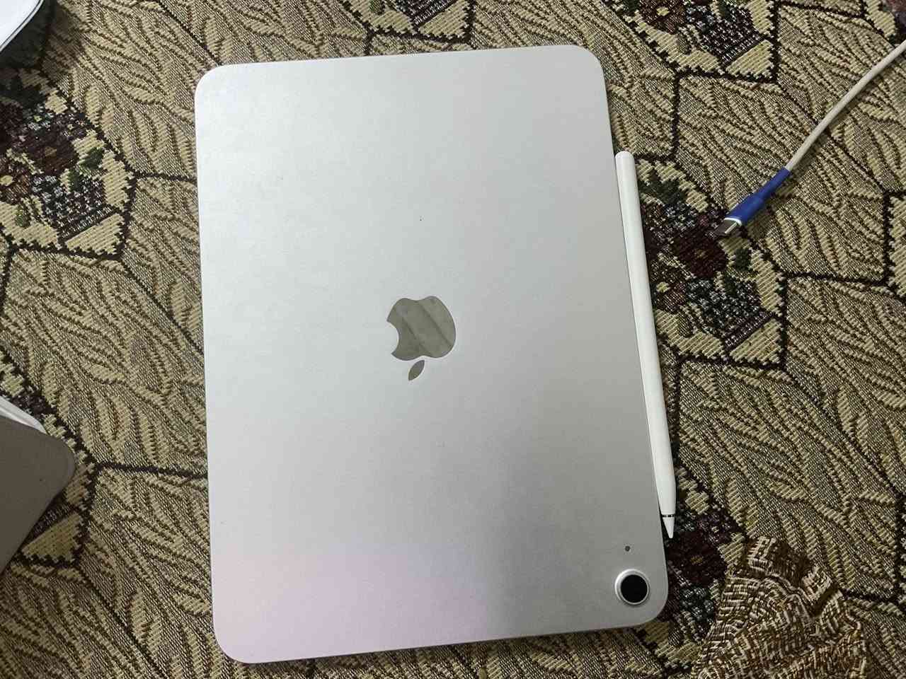 للبيع آيباد (iPad A16) - جديد بمعنى الكلمة!
.iPad A16 :الموديل •
• الذاكرة: 128 جيجا.
• صحة البطارية: 100% (يعني مثل الجديد).
• الضمان: فعال لغاية شهر أغسطس (شهر 2026.
• الملحقات: كارتونه وغراضه كاملة من غير نقص.
الإضافات اللي تجي وياه (هدية):
1. قلم Ugreen (يوكرين) الأصلي - دقة وسلاسة بالشغل.
2. حافظة (كفر) أصلية تدعم ال MagSafe.
3. لزقة شاشة أصلية
الحالة: الجهاز نظيف جداً وما مفتوح ولا مصلح، استخدامه جداً خفيف.
السعر: 470


**إذا كنت صاحب هذا الإعلان وتريد حذفه لأي سبب، رجاءا أرسل رسالة إلى الدعم الفني**