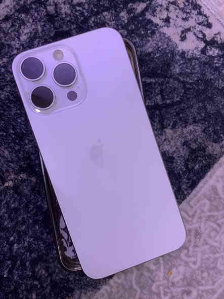 آيفون 15برو ماكس ستخدام ٦اشهر أو اكثر بطاريته جديده ممبدل بي اي شي خدش مابي +مكاني بغداد المدينه +السعر مليون و300وبي مجال بسيط  ***********
