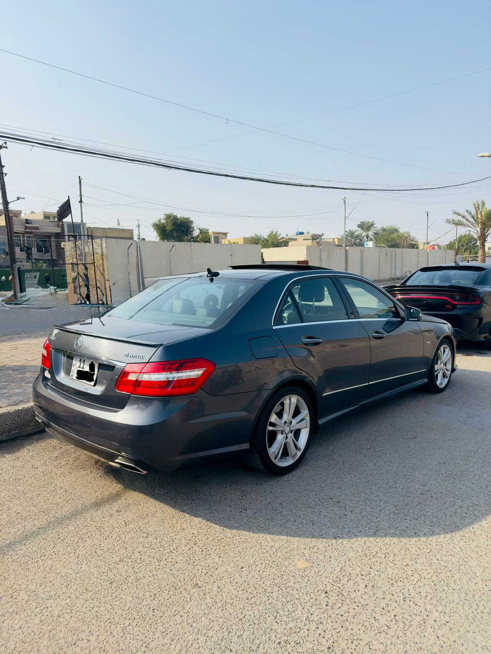 مرسيدس E350 
موديل 2012
وارد امريكي (كلين) 
مكينة 6 سلندر
4 matic
61mil
داخل اسود جلد 
بانوراما 
جنطة كهرباء 
كير ومكينة مكفول 
العنوان بغداد 
للأستفسار: ***********

