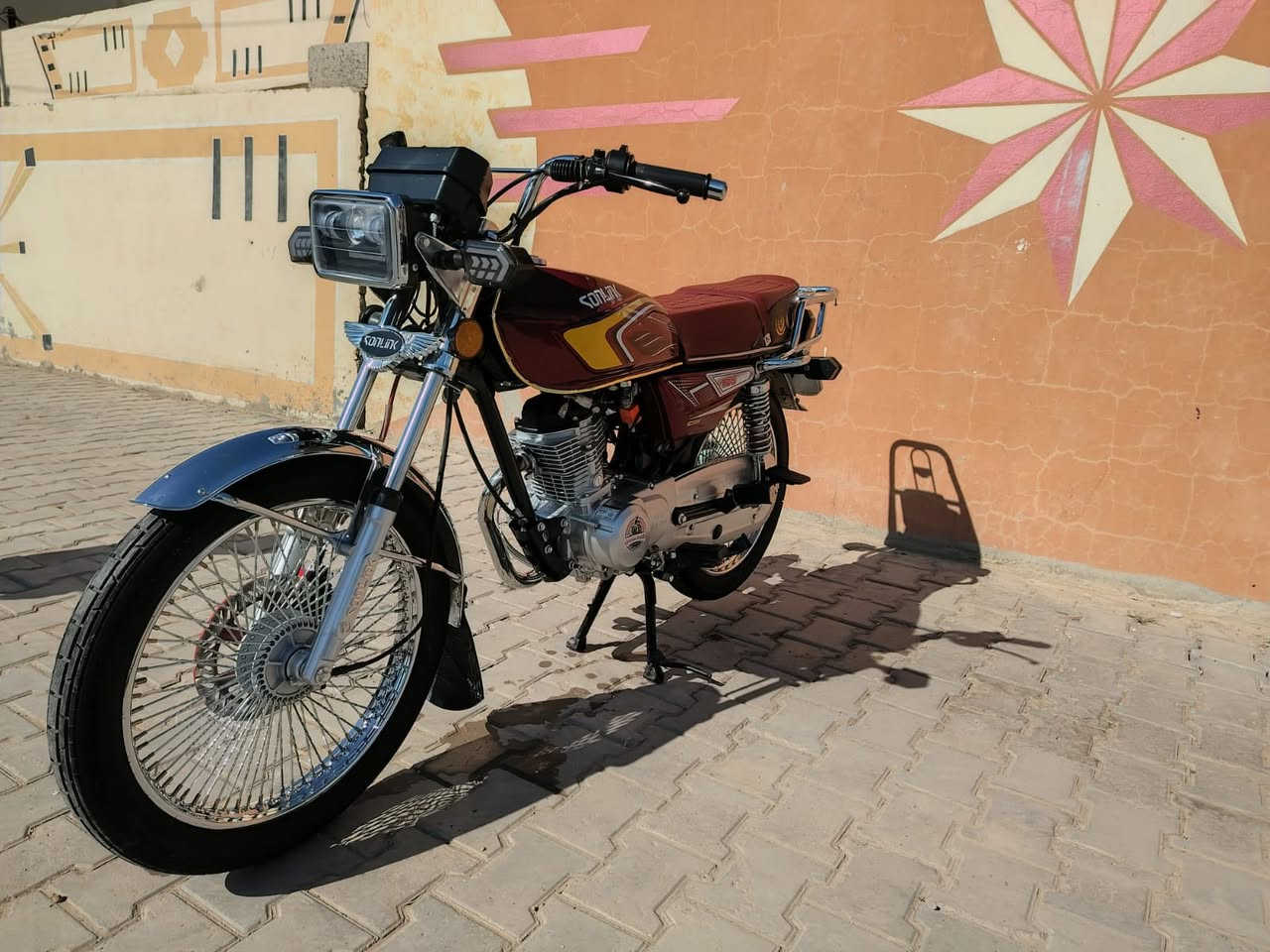 سلام عليكم 
دراجه تايكر ٥نمر
 موديل ٢٥ اصل 
مطابقه محرك وشاصي 
كفاله عامه اوراق كهربائيات 
مكاني ديالى دلي عباس 
شراي اتصل ***********
