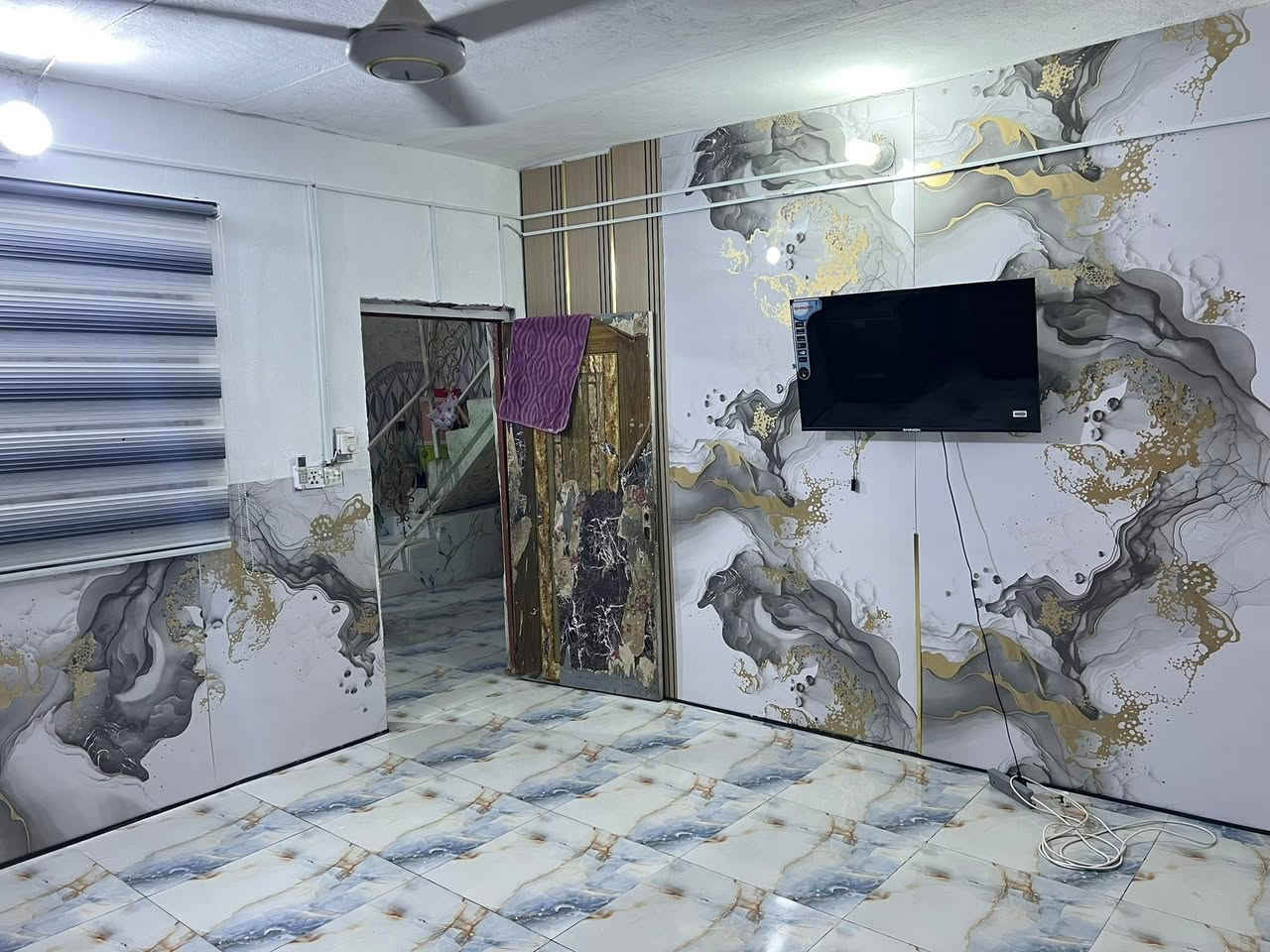 بيت زراعي للبيع خلف مستشفى الولادة
مكاتبة فقط 

المساحة ٢٠٠ تقريبا 

غرفتين كل غرفة ٥*٤

هول ١٣*٣،٥

حمام سيراميك والتواليت سيراميك

ارضية البيت بورسلين درجة أولى

السعر المطلوب ١٦ وبيه مجال 

اتصال ***********

مراسلة مسنجر  أو وتساب
