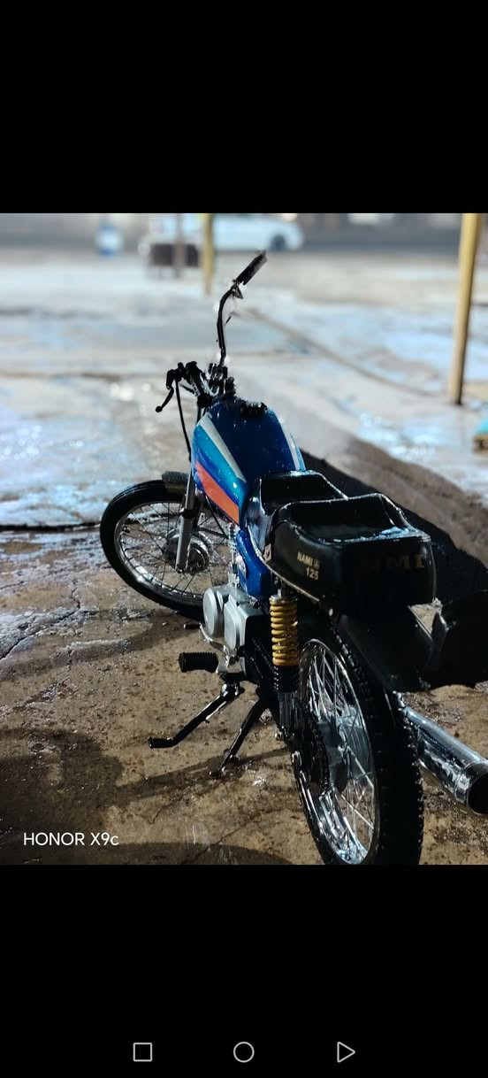 السلام عليكم
اربعه كير كلك للبيع تعميره جديده 2024 محرك شلامجه مكاني نجف السعر 350 وبيه مجال *********** توصل واتساب
