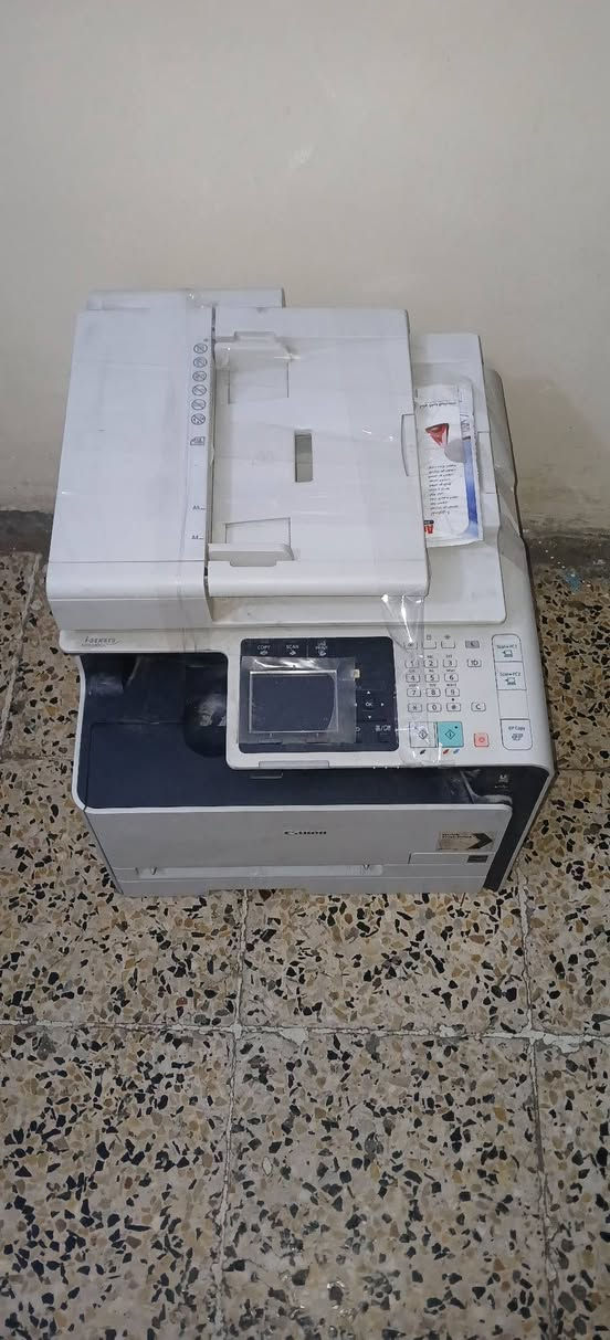 طابعه لبيع نضيفة استخدام قليل جدا استنساخ ملون مع قرص تعريف خاص
نقص فقط أحبار..
سعر 225 الف وبيه مجال للطيبين. 
بغداد مدينه الصدر وتوصيل متوفر. 
***********
