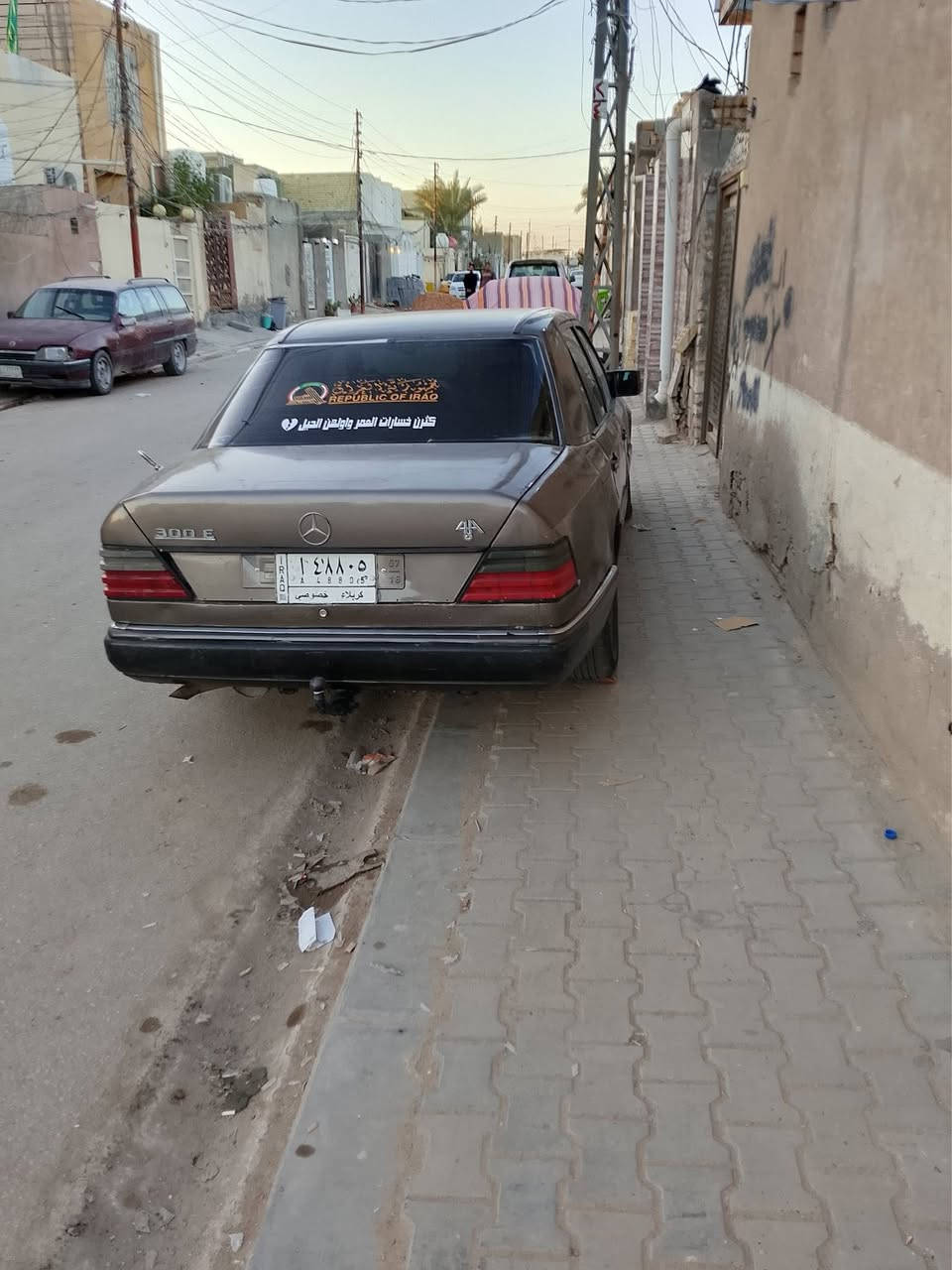 سلام عليكم  دب موديل 89  قواعد دبلات زينات بس واحد بيهن معمر حداداية من الطول للطول كير، مكينة جدد  والبدي شوف العين 
مال جني والسيارة  خير من الله  السعر 40 وبيهة مجال قليل 
مكاني نجف  ***********
