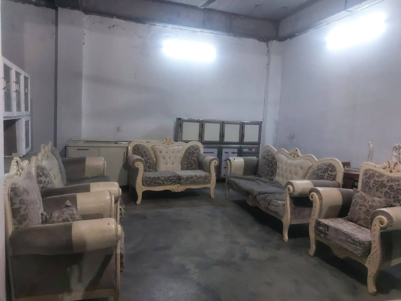 لەتەکیە ***********
