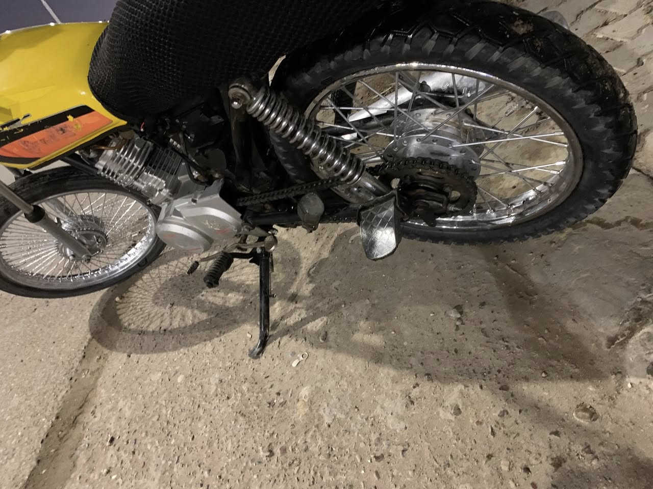 مراوس بيراني حربي
مراوس بيراني فقط مو بيع بغداد

مراوس بحربي بيراني

سلام عليكم شونكم شيباب دراجه تايكر قويه مال لعب تونس دراجه شلعه ومعدل صاروخ مناقصها شي دراجه قويه موديل 2021 أوراق بيها ورقه وحده والباقي ضايعات المهم مراوس بيراني حربي بدون نطايح  💞😅


**إذا كنت صاحب هذا الإعلان وتريد حذفه لأي سبب، رجاءا أرسل رسالة إلى الدعم الفني**