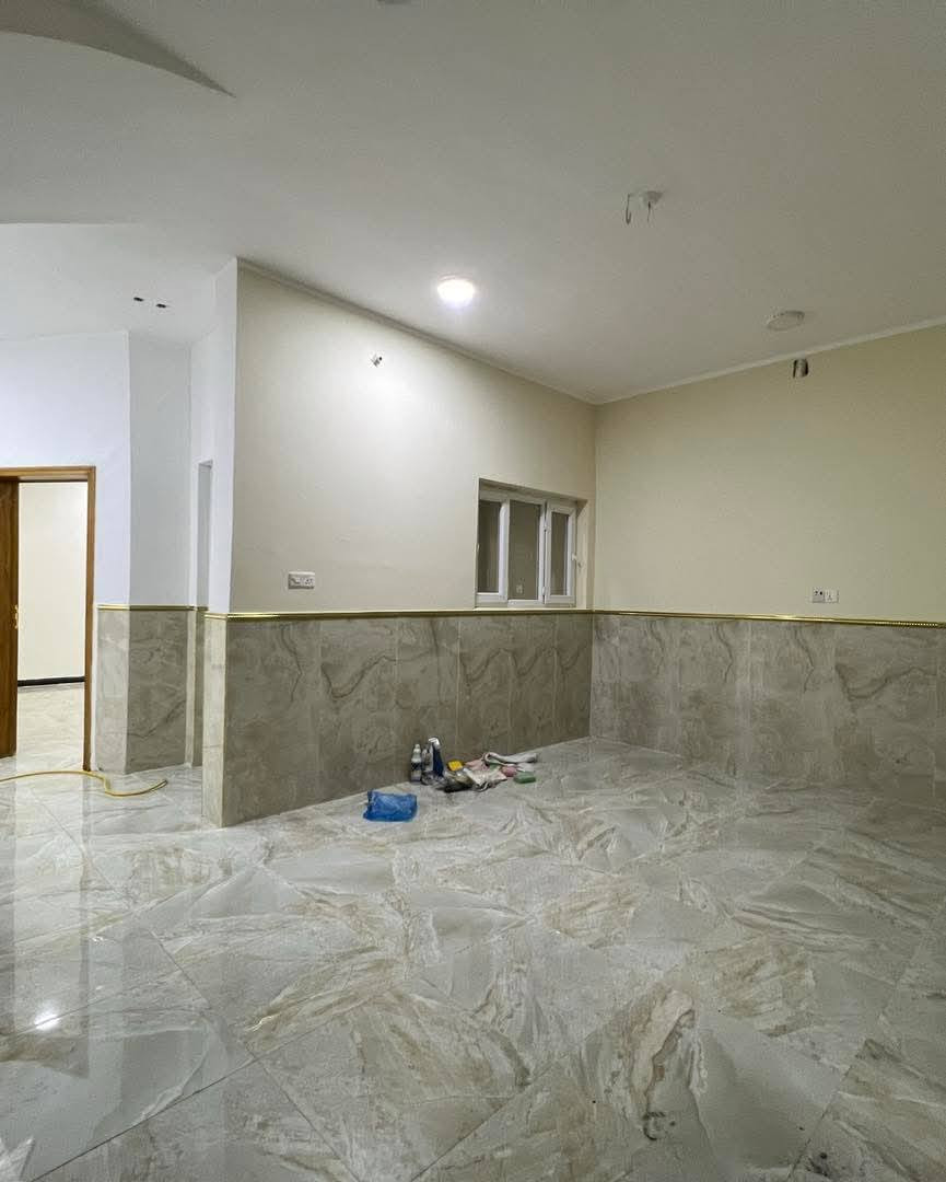 السلام عليكم
بيت بالدوح المساحه 202
قرب اسواق الياقوت
بناء والخارطه شخصي 
سنة البناء 2024
مطلوب للعقار 100 مليون
***********
