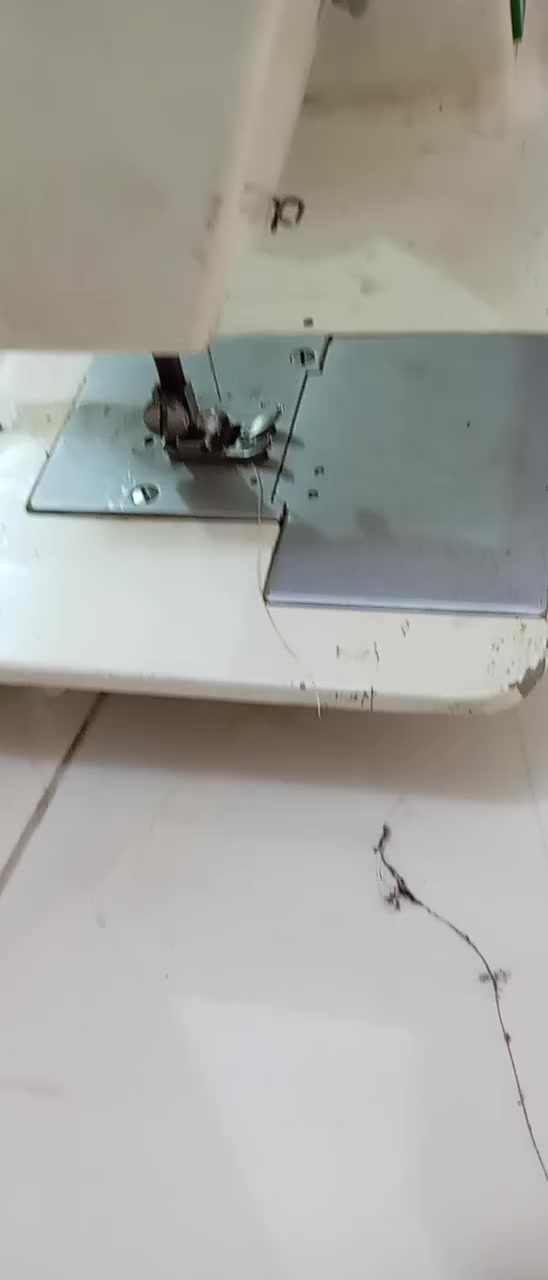 مكينه برذر خياطه مع ميزه للبيع
سعره 120 وبي مجال


**إذا كنت صاحب هذا الإعلان وتريد حذفه لأي سبب، رجاءا أرسل رسالة إلى الدعم الفني**