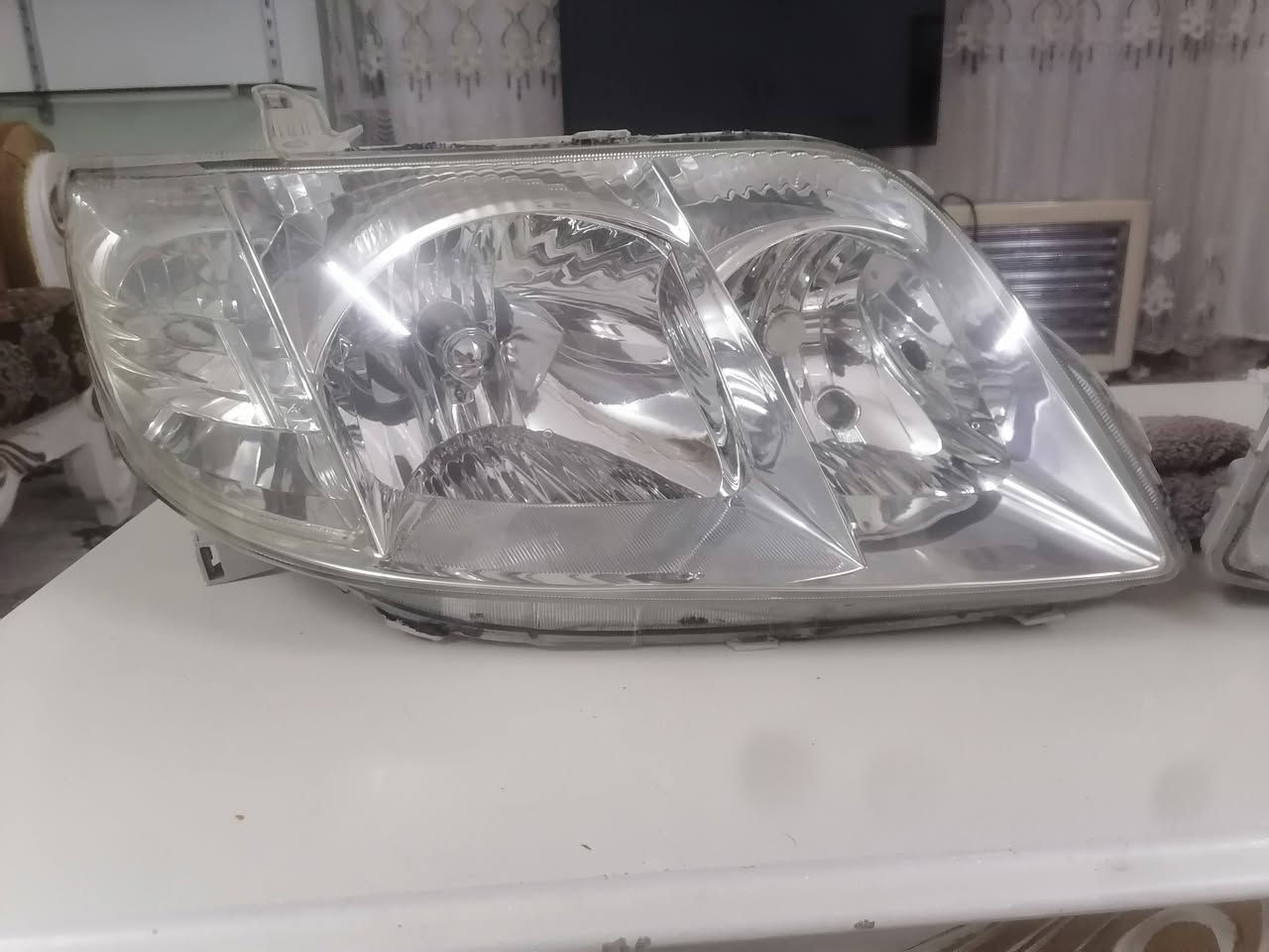 زوج لايت كورلا ٢٠٠٤ لحد ٢٠٠٧ نضيفات شريكه ديبو تايوان سعر ٨٠ الف *********** يوجد توصيل
