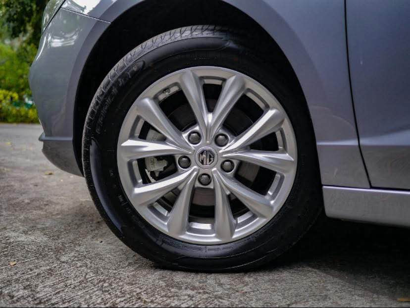 ویلی کرۆمی mg5 لۆکژەریم هەیە ئەیگۆڕمەوە لەگەڵ ستاندارد 
هەرکەس حەزی کرد لەسلێمانیم 
١٥٠ دۆلار و ویلەکەی خۆت
📲*********** السليمانية, العراق
