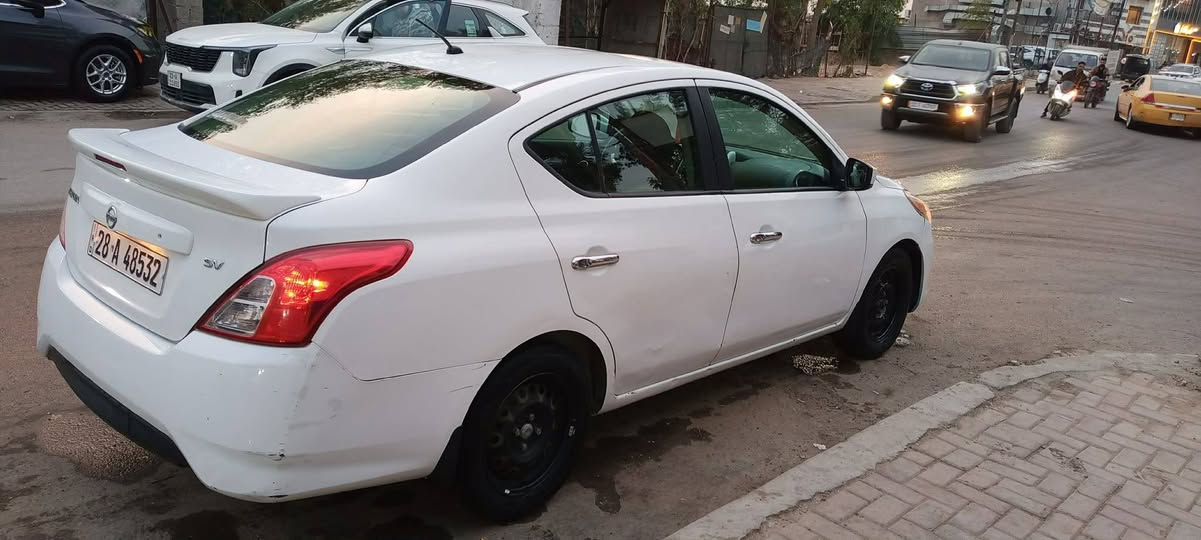 السلام عليكم
نيسان فيرسا موديل 2019
السياره حادثه من امريكا جاملغ صفحه السائق مبد +حافه البنيد معدل على البارد + وبيه بارد الباب الي عكس السائق اثر طخه 
مواصفات السياره 
كامره 
شاشه كبيره
تحكم ستيرن كامل 
جام تحكم اوتو كامل 
السياره sv اعلى فئه بالفيرسا 
السياره ماشيه 108 قابله للزياده 
السياره رقمه نجف انكليزي وبأسمي 
سعر السياره 89 وبيه مجال 
رقم الهاتف ***********
