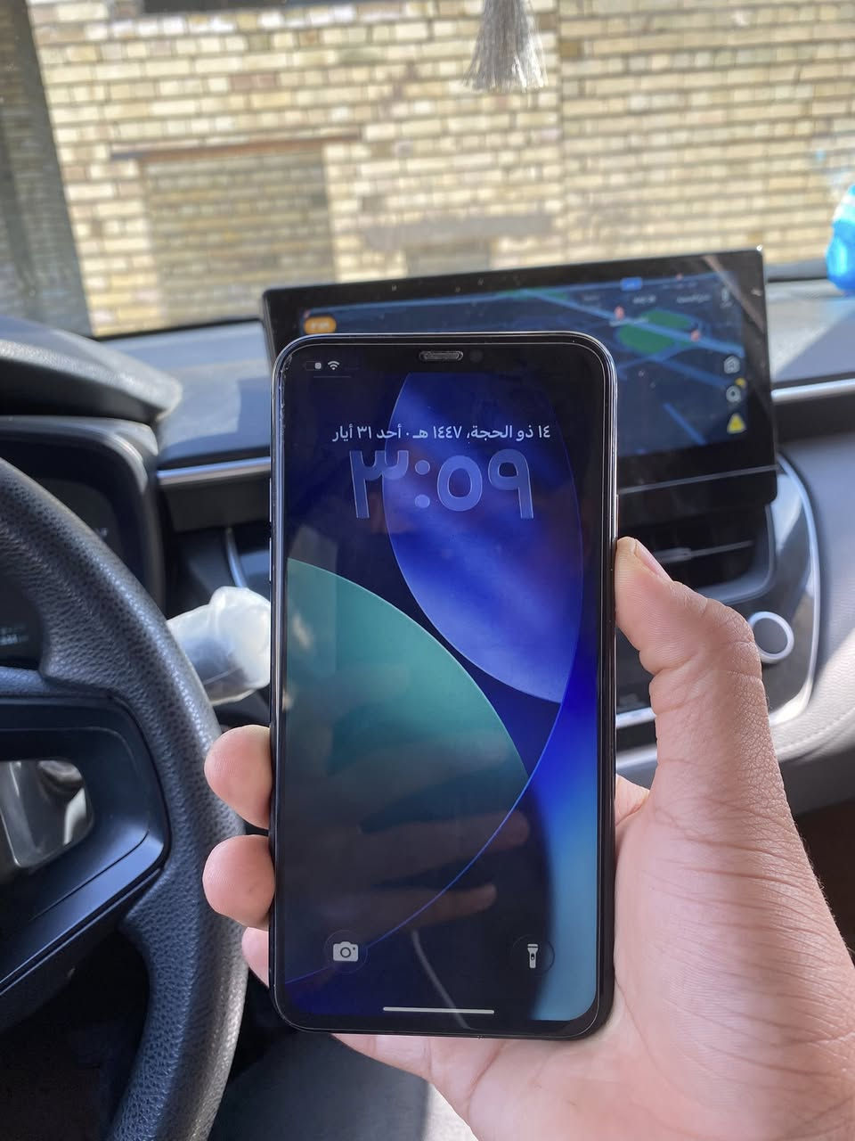 ايفون 11 برو ماكس للبيع مبدل شاشه وبطاريه والبطاريه 68  ذاكره 256 سعر 250 وبي مجال مكاني بغداد الدوره ***********
