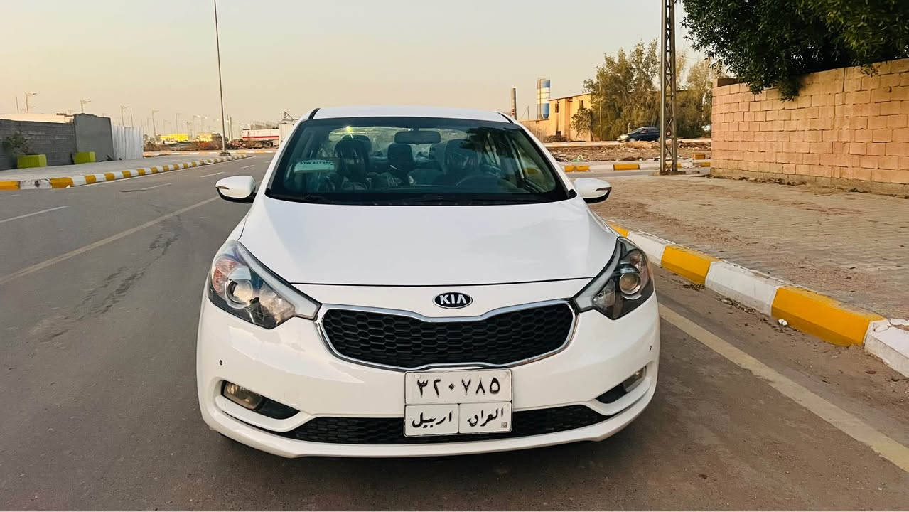 سيراتو للبيع موديل 2013 شكل 14 جاهزة كير محرك تبريد حداديه ماشية 120 الف مواصفات معروفة تريد تحويل تريد وكالة بأسم كردي بيها جاملغ امامي صبغ بدون دواخل وبارد جاملغ خلفي سعر 117 وبيها مجال قليل  *********** مكاني الصويرة بغداد, العراق
