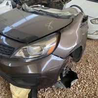 للبيع كصه كيا ريو موديل 2014 وراد امريكي مع ابواب عدد 2 دعاميه خلفيه ه...