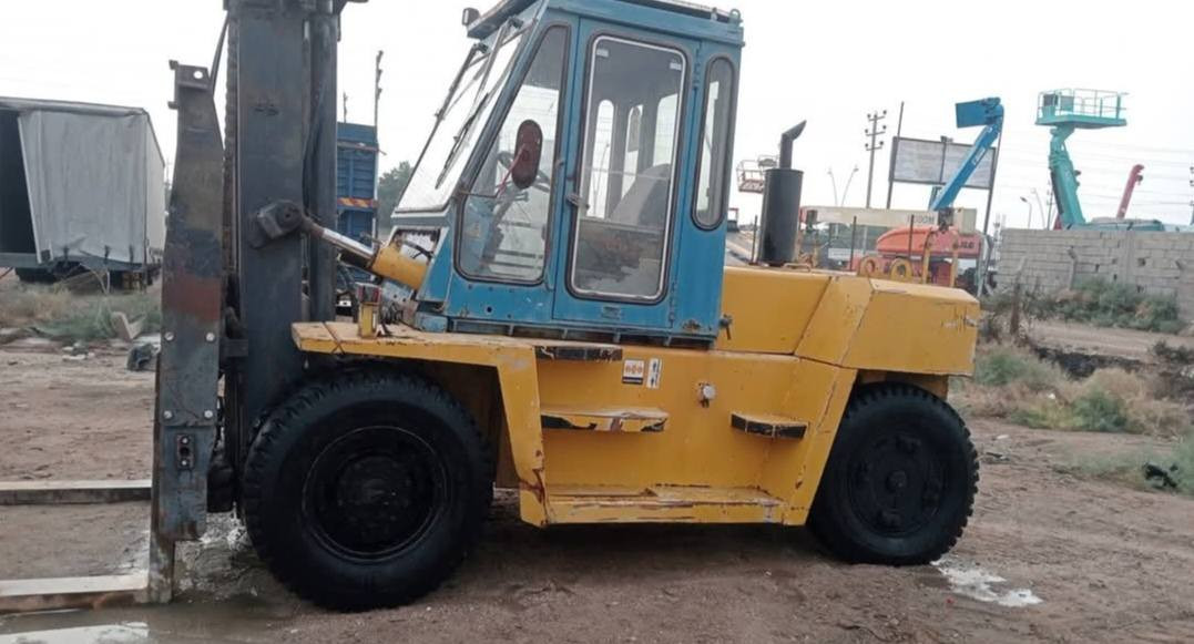 رافعة كوماتسوا فول نظافة عشرة طن رقم وسنوية بصرة جديدة للأستفسار الأتصال على الرقم الآتي : *********** او ***********
