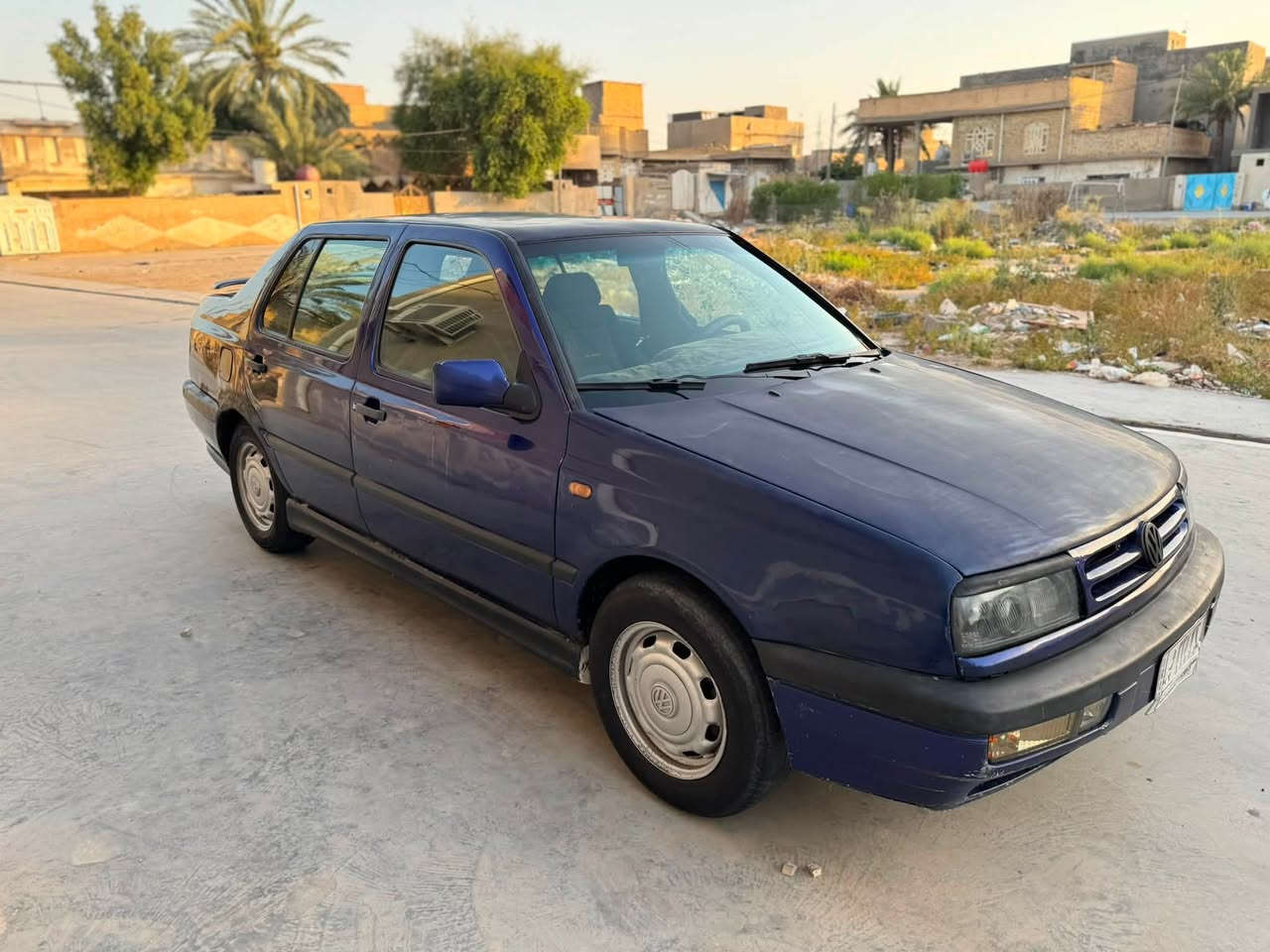السلام عليكم
كولف فنتو موديل 1994 المكينه 2000 
تدفئه تبريد شغال كير عادي بخاخات جديد السياره جاهزه مناقصه شي السياره خير من الله الدواخل شوفة عينك السعر30$التحويل مباشر تواصل على الرقم ***********
