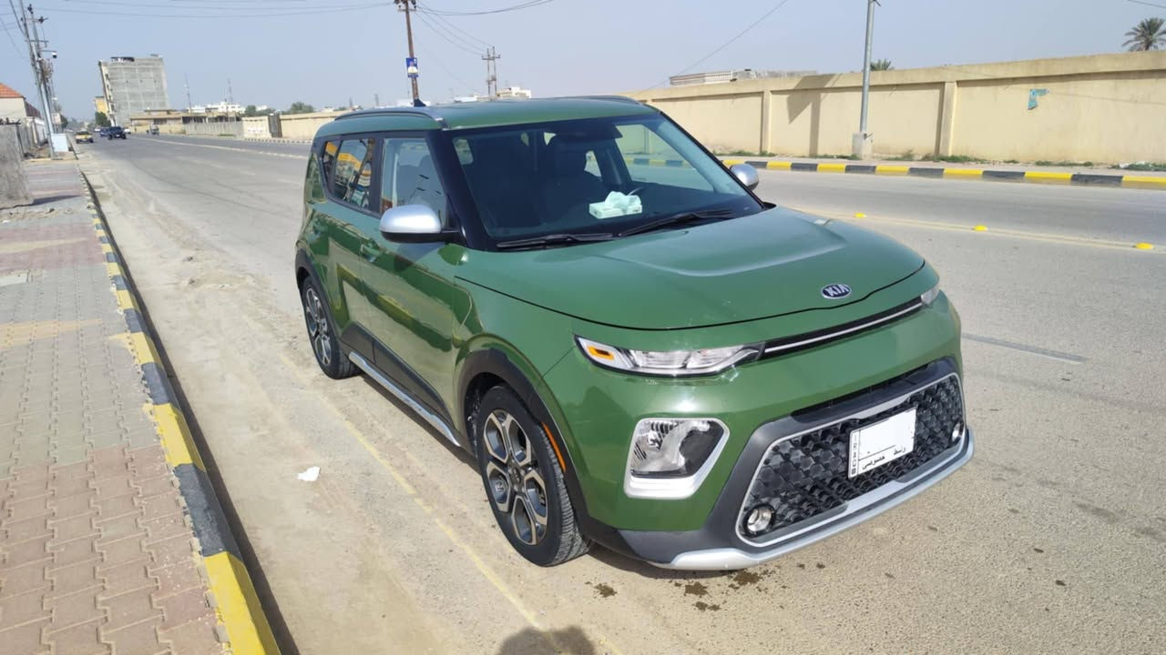 سول ٢٠ لون مميز فئه xlin ماشيه ٢٨ مكينه ٢٠٠٠ دوش حادث فقط طخه بالباب   ٣ انظمه قياده شاشه كامره رقم واسط باسمي السعر ١٤٥ وبيها مجال بسيط   بيها بدايه جراد بالقماره مكاني كوت هوره ***********
