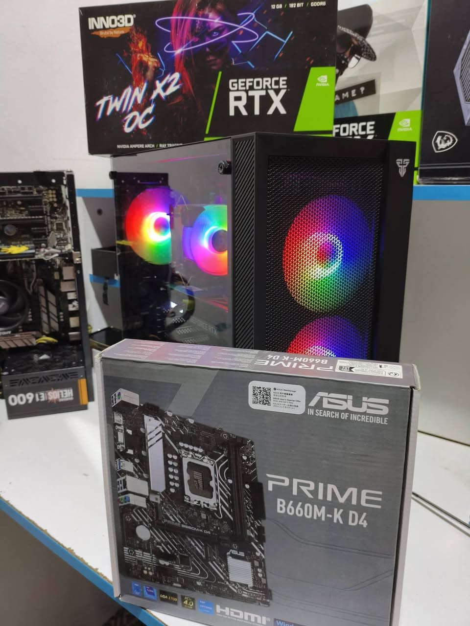 تجميعه العاب وكل قطع جديد ونضيف
تجميعه بسعر بلاش 
معالج: i5 12400f 
مذربورد: asus B660 plus d4
رامات : 2x8 3200  16
كارت شاشة: RTX 3060 OC 12G
تخزين : m.2 512
البورسبلاي: 700w 
الكيس: فانتك مع ثلاث مراوح RGB
كل قطع الي ذكرتهن جديد 
سعر : 800 الف 
رقمي وتساب 
***********
ادمن 🌹
