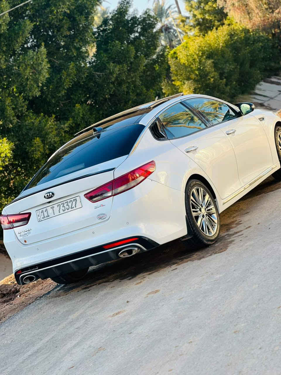 النوع : كيا أوبتما 2016 LIMITED - SX وارد امريكي
🔹 الرقم :  نجف بأسمي
🔹 اللون: أبيض 
🔹 محرك 2.0 تيربو 
🔹 ثلاثة أنظمة قيادة (Eco / Normal / Sport)
🔹 4 كامرة + رادارات محيطية + حساسات 
🔹 لايت  LED فول متحرك 4 عدسات
🔹 مرايا شفط مع إشارات وقابلة للطي
🔹بصمات كاملة (تشغيل، أبواب، سايد بريك، صندوق)
      مع Auto Hold
🔹 سترين كهرباء + تحكم شفتات + تدفئة
🔹  مقاعد جلد تدفئة وتبريد أمامي، تدفئة خلفي
         مقاعد أمامية كهرباء + ذاكرة
🔹 فتحة سقف ( بانوراما )
🔹 تبريد مزدوج ثلج ❄️
🔹 دواخل نظيفة جداً
🔹 شاشة كبيرة + الايرباكات سليمة
🔹 ستائر جانبية أصلية

مواصفات أخرى :
‏Apple CarPlay و Android Auto و GPS
نظام صوت Harman Kardon (14 سماعة)
نظام ترحيب
يدات كروم
نظام توقف مفاجئ
نظام تحديد المسار
إنارة مقابض الأبواب
إضاءة داخلية للأبواب
مخارج USB وشحن متعددة
قيادة شبه ذاتية
🚫 الضرر: تبديل قبق الجنطة فقط السونار موجود بلصور 

العنوان: النجف الاشرف
للاستفسار ***********
