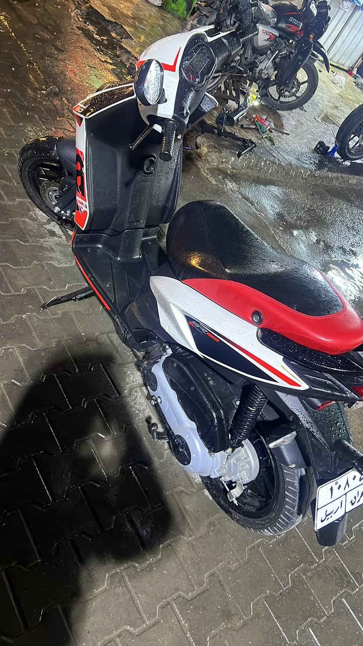 ابريليا موديل 24 ماشيه 9 الاف رقم سنوية تريد وكاله او تحويل سعرها مليونين ونص *********** مكاني شارع فلسطين
