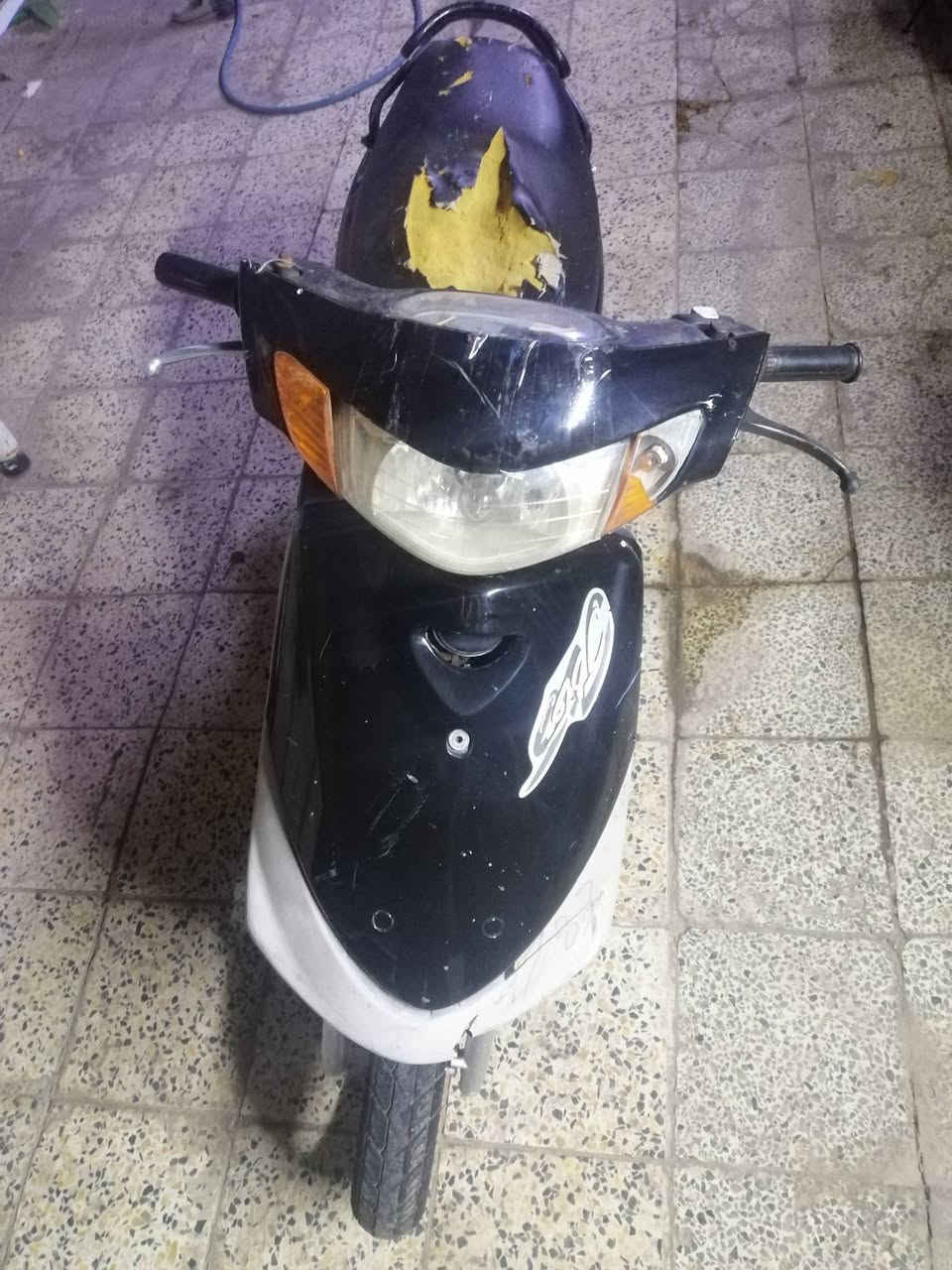 سلام عليكم دراجه قجمه للبيع شغاله نضيفه مكينه حلوه ناعمه السعر 250بغداد شارع فلسطين ***********
