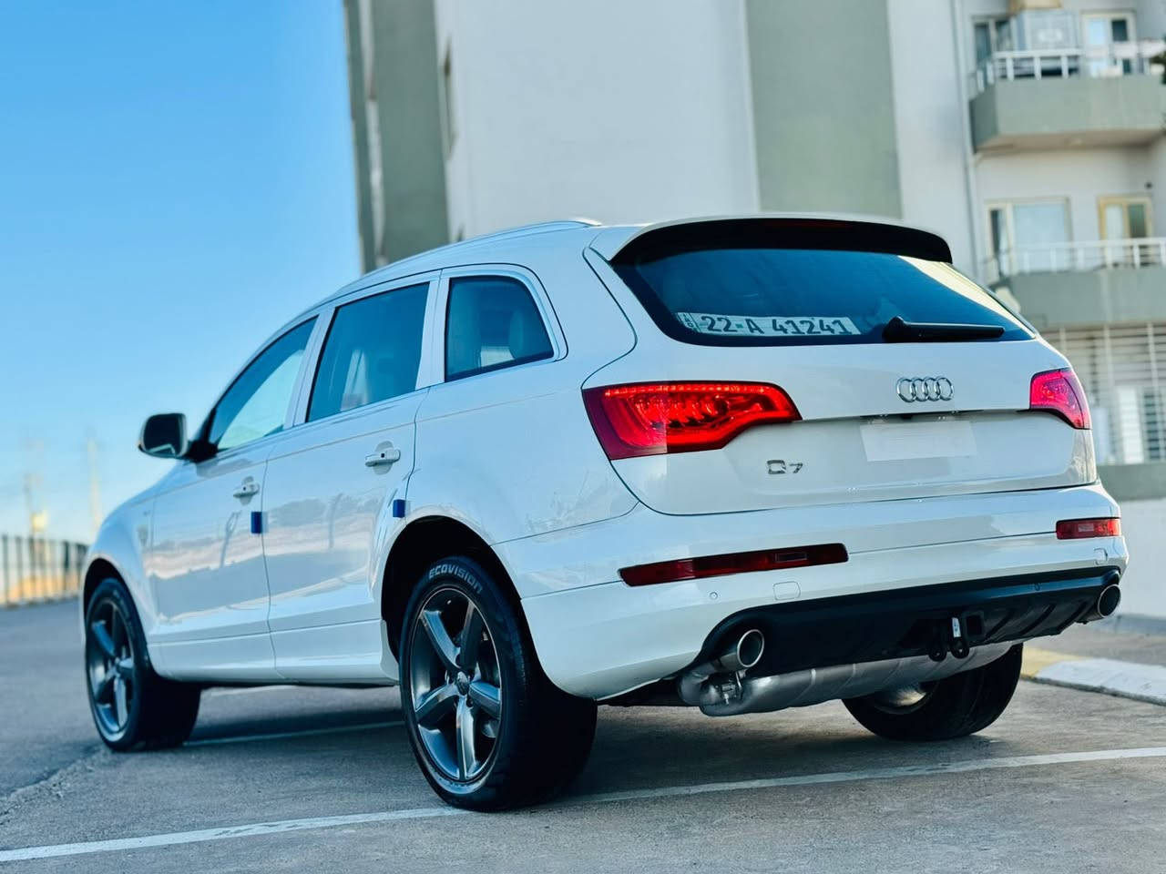 بسم الله الرحمن الرحيم
▫️ئاودى Q7 S-line Quattro 2013 فول مواصفات ١/١
مواصفات خليجي وكالة شريكة سردار ضمان دولي
-----------------------------------------
مكان🌆: سليمانى                سعر💵: 132$
هاتف☎️: *********** /// *********** 
-----------------------------------------
محرك سته سلندر V6 3.0L سوپه ر چارچ محرك بنزين
گير و محرك بشرط مامفتوح
بدون سوت و دغان و صرف  خلل بشرط فحص
ماشية 82 الف حقيقى
-----------------------------------------
▫️سيارة حيل حيلوة جديد ماشالله
(( بيها نص صندوق مصبوغ )) بدون دواخل و بدون أيرباگ
سيارة كل على وضع بيلادي
----------------------------------------
▫️مواصفات
{ بصمة - پانوراما - رادار - داخل بيجي - صندوق شفت - ٣ پردة - ماوس - ٧ راكب - كشنات تتفيئة و تبريد - كشنات جلد - كشن و ستيرن كهربا و خزن - سيدي بوكس - تبريد مركزي - كاميرا - حساس خلفي و امامي - لايت ليد - ڤوليوم - تحديد سورعه - وبعد )
------------------------------------------
اربع تايرات و ويل بيلادي جديد
سنوي و رقم و هه زة كل جديد
ته حويل غه رامة بشرط سنوي بأسمي
سيارة شرط بدون اى نواقص گير و محرك و حدادي و كاهرباى كل بشرط
-------------------------------------------
