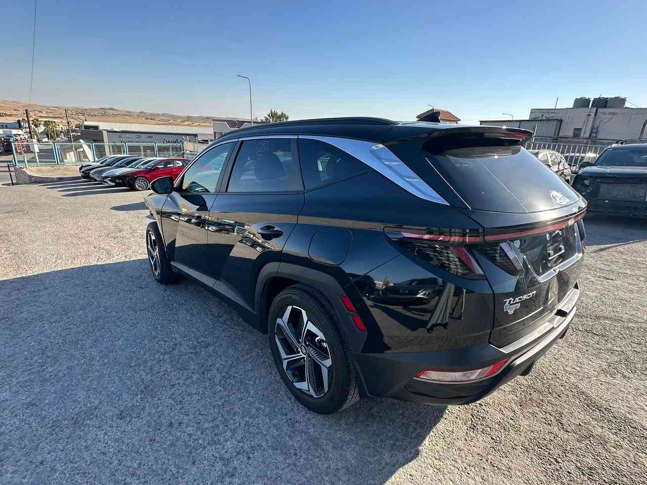 بسم الله الرحمين الرحيم.                                 

نوع السيارة🚘✅ هونداي توسان/  الموديل 2024.     

حجم المحرك🚕🚕🚕2500🚦🚦.                                                                  

.             اتصل وتدلل بالخدمة   
  مواصفات السيارة (فتحة /بصمة/  كشن كهرباء/ وجنطه كهرباء)🚘
السيارة موجود ✅بالاردن  🚗المنطقة الحرة الزرقاء                    

الضرر واضح بالصور ✅ بدون ارباك  🚘السيارة تشتغل وتمشي.   

الاستفسار او التصال  على الرقم  ***********             

او مراسلة واتساب على الرقم الاردني 00962797080658. 

عنوان المعرض🛣️🛣️⬅️شارع 18 شمال المنطقه  الحرة🚗🚗🚗🚦🚦. 

السيارة 🚎🚙🚗🚘مكفولة من الصبغ✅✅🚦🚦

السيارة 🚗🚘🛻مكفولة من الصبغ✅🚦
