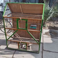 قفص طيور حب • نضيف • بيه مجال