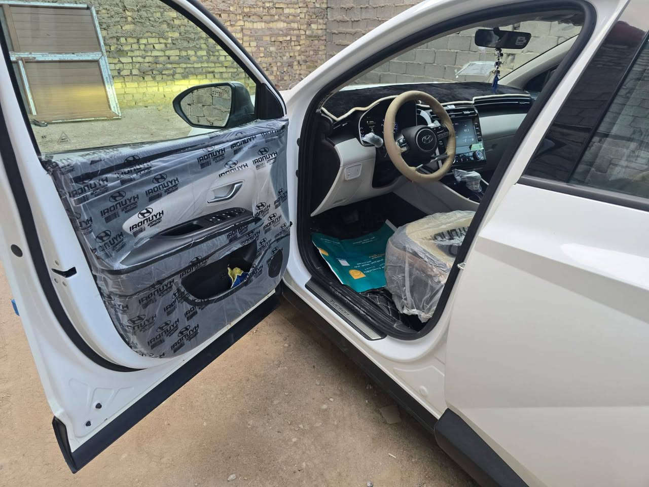 توسان 2022 خليجي ماشيه 26
فول مواصفات عدا البانوراما 

-محرك 2000

-بصمه وتشغيل عن بعد

- كراسي كهربائي

- حساسات امامية خلفية

- ويل كروم 5 ويل كب

- اشاير بالمري ومري شفط

- هاند بريك بصمة

- ثلاث انظمة قيادة  

- شاشة ابل كار بلي وكاميرا خلفيه

- شاحن واير ليس

- قطعتين تبريد 

- فول تحكم ستيرن

- بردات خلفي

- لايتات دوارة امامية فول LED

- لد امامي خلفي

كير محرك تبريد صدر كله مكفول 

كفاله عامه من الصبغ بيها مكانين بارد فقط 

السعر 200$ وبيها مجال ان شاءالله الجناي يتصل وبالخدمه مكاني بغداد

***********
