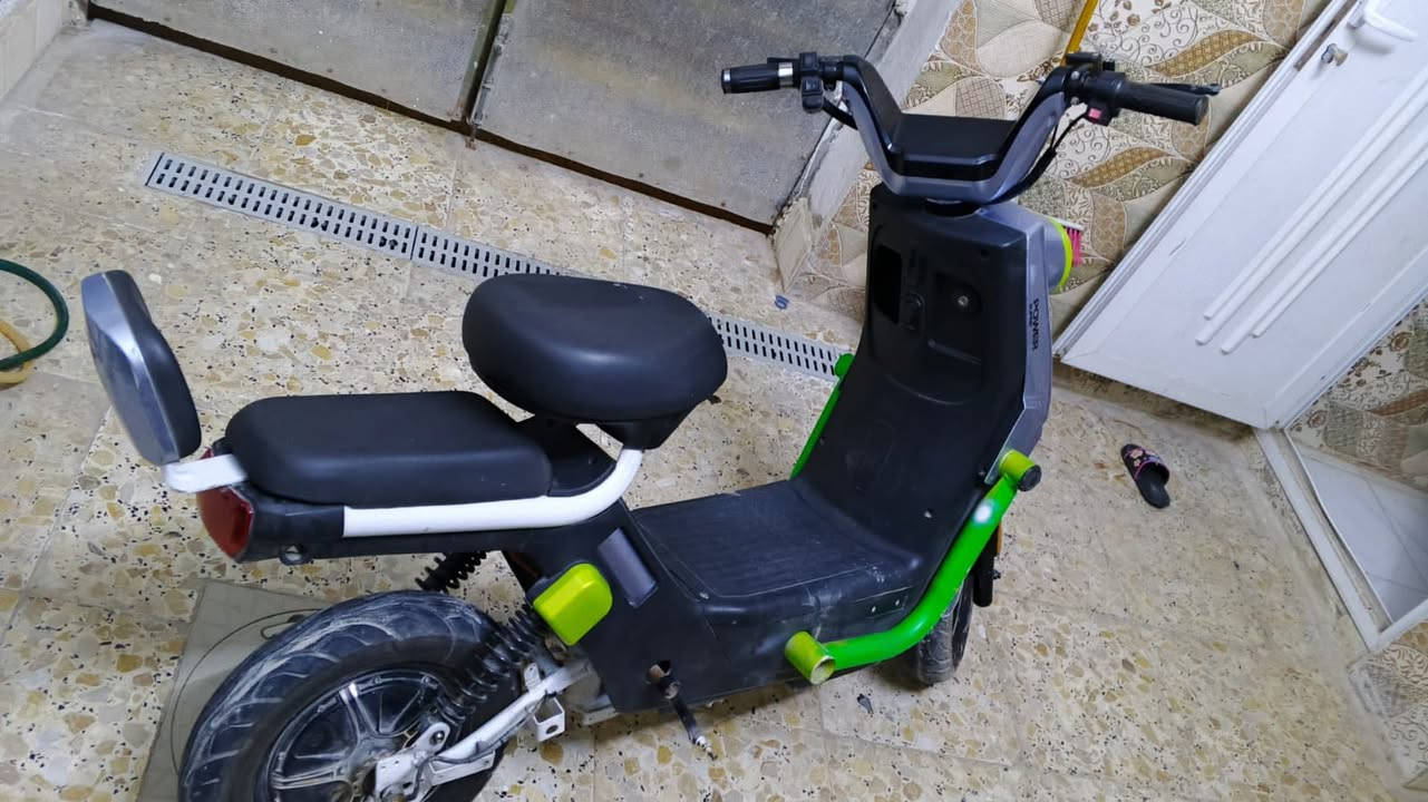 سلام عليكم
دراجه شحن للبيع دراجه نضيفه وبطاريات 4 زينات كهربائيات شغاله عده الاشاير عوزها ترتيب زغير سعرها 250 وبيها مجال للشراي مكاني العبيدي حي الرئاسه رقم ***********
