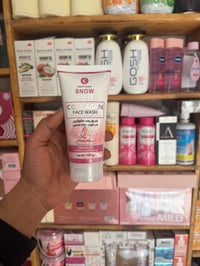 حي الصدرين • مكياج • توصيل مجاني