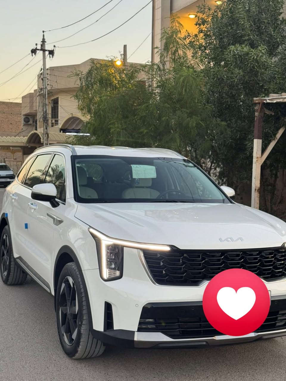 سلام عليكم للبيع كيا سورنتو 2024 خليجي ضمان المجموعة الدولية ماشية 32 رقم بغداد الجديد  مكينة 6 سلندر مكفولة فول مواصفات 1/1  عدة البانوراما للاتصال ***********
