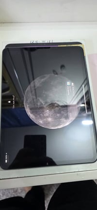 ايباد برو معالج m2 ذاكرة 128g بطارية 93% زلغ واحد مابي نضافة 100%سعر 7...