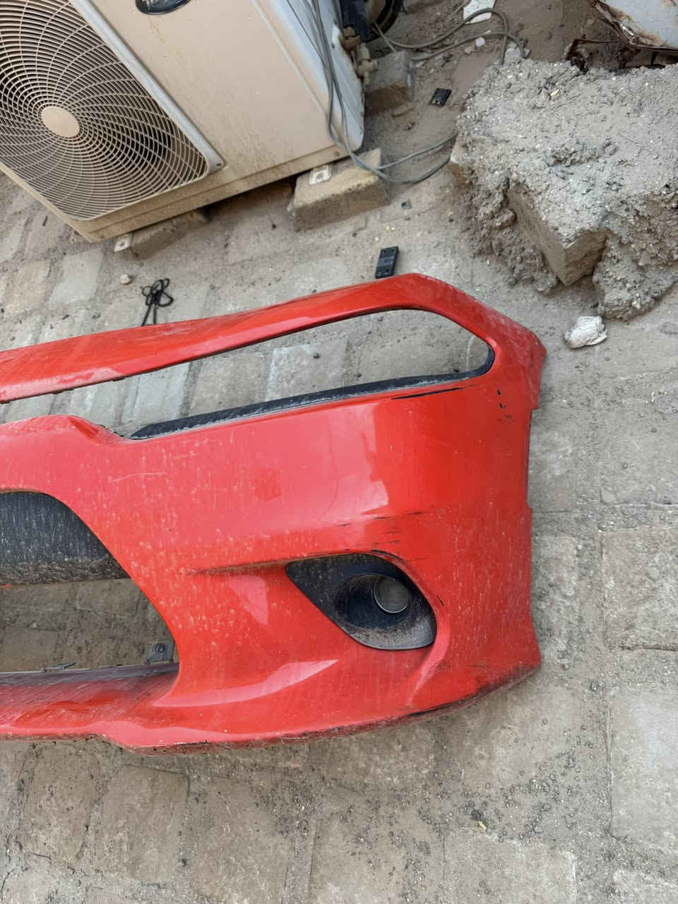 دعاميه خلفيه srt لو برتقالي نظيفه 125
دعاميه اماميه srt بلاديه مال سيارتي وياها ذني شبابيك فقط سعرها 150 
دعاميه جالنجر هلكات فقط جلده 50 الف 
دبلات صفر ابو البطل خلفي 150 قفل الزوج 
مكاني بابل ***********

