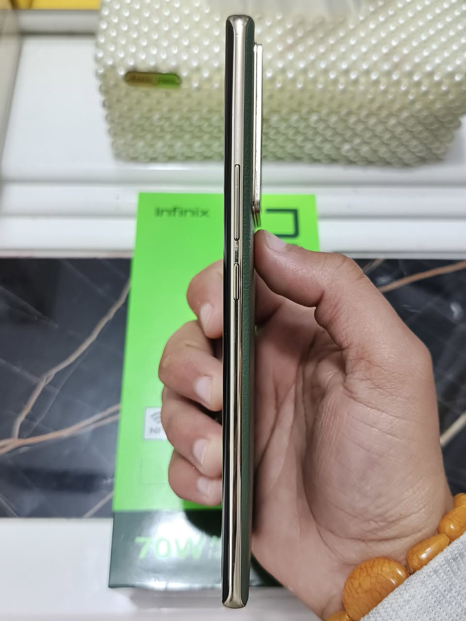 Infinix Note 40 Pro
نضيف جداً ☑️
ذاكرة 256 ☑️
الرام 8+8 ☑️
جهاز تاخذه وراسك بارد 
مراوس حسب القناعه 
مكاني بغداد


**إذا كنت صاحب هذا الإعلان وتريد حذفه لأي سبب، رجاءا أرسل رسالة إلى الدعم الفني**