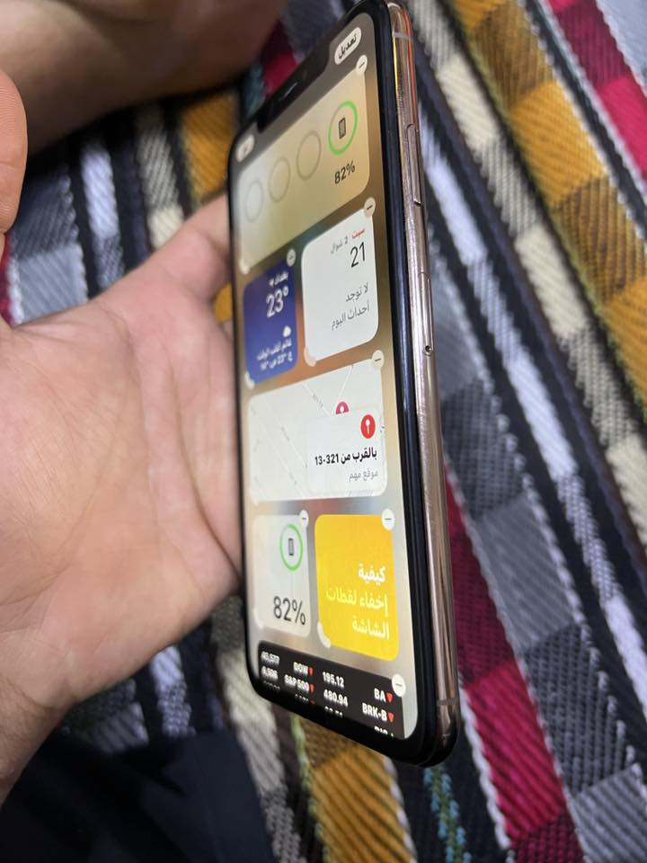 اكس ماكس
ذاكره 256 بطاريه مبدله وضهر مبدل وكلشي شغال بيه مكفول بعد من كلشي سعر 150 قفل 
مكاني بغداد ***********
