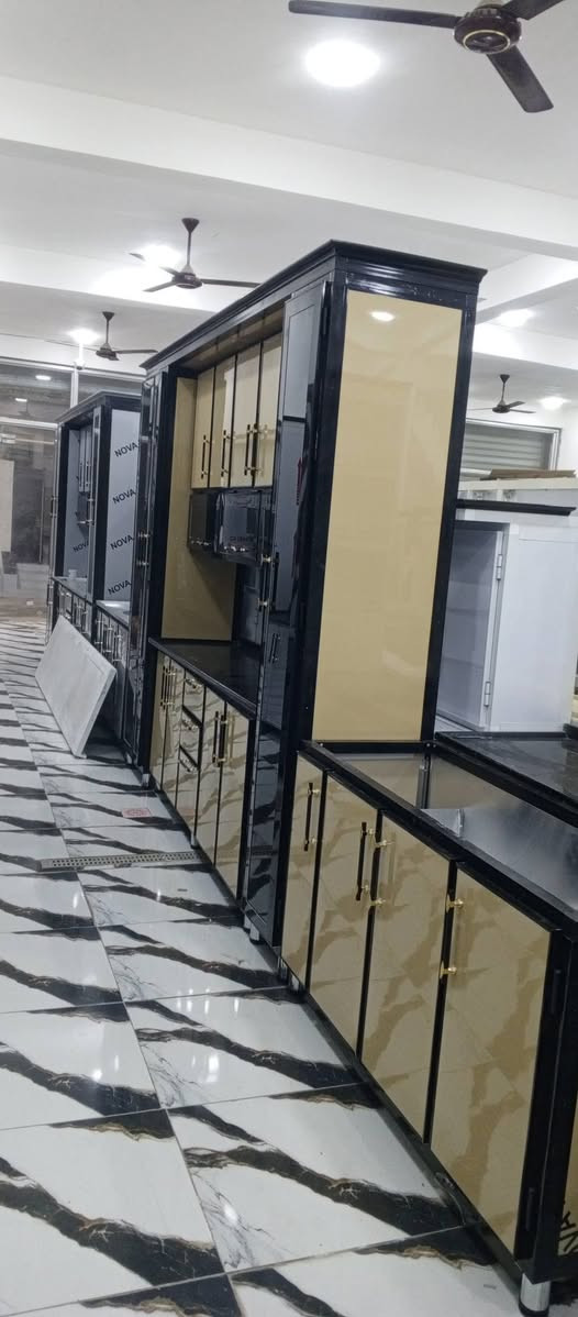 شهاب · العنوان مغربة شيشان ثانيه قرب صيدليه الواحه  ***********
