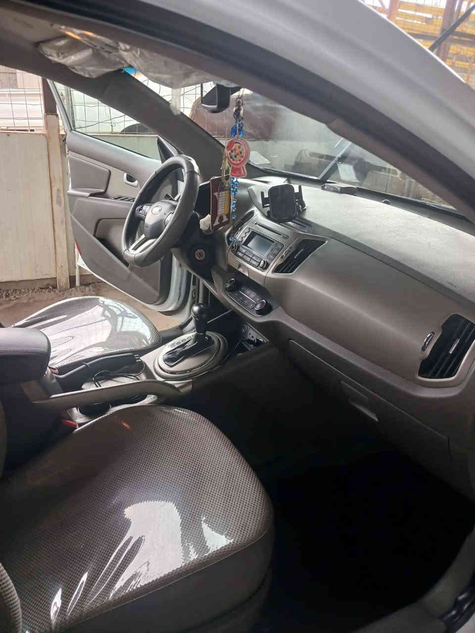 كيا سبورتج موديل 16 للبيع السيارة نضيفة كلش مال جني رقم بغداد  مكان السيارة واسط ناحية تاج الدين 
السعر الاتصال على الرقم ***********
