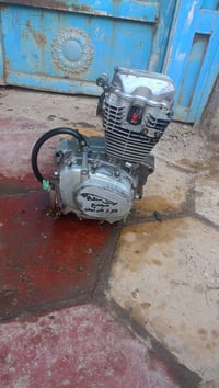 محرك دراجة • ٧٥سي سي • شغال