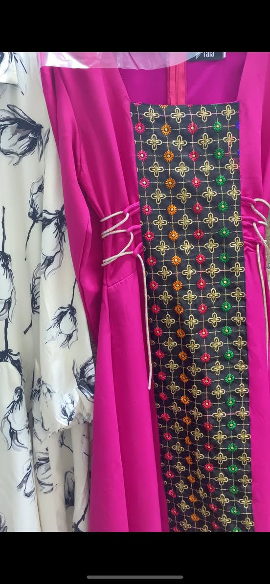 عندي هاي القاط والفساتين للبيع بنات القاط مره وحده ملبوس جديد


**إذا كنت صاحب هذا الإعلان وتريد حذفه لأي سبب، رجاءا أرسل رسالة إلى الدعم الفني**