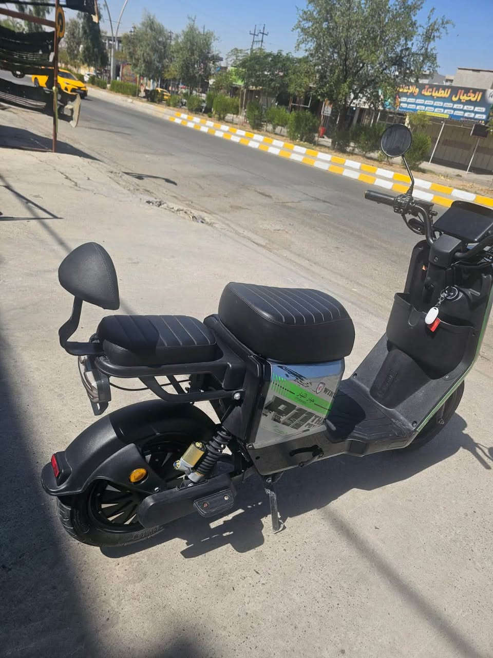ماطور R11.  للبيع 6بطاريات مستعمله قليل  حيل نظيف السعر 700 وبي مجال قليل ***********
