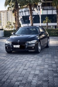 BMW 2017 F30 XDRIVE سيارة فول مواصفات بدون اى نقص ماشى ٧٠،٠٠٠ مايل (١٠...