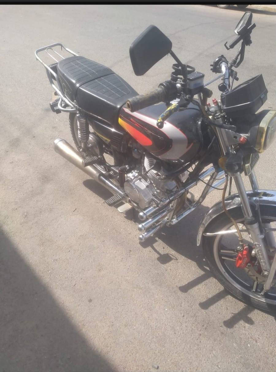 سلام عليكم. دراجه يراني موديل 2023نضافه فول محركه بلادي مامدود عليه صبانه بلادي ڱڵـه  شقال كهربايات ڱڵـه. شقاله السعر 550وبيه مجال ***********
