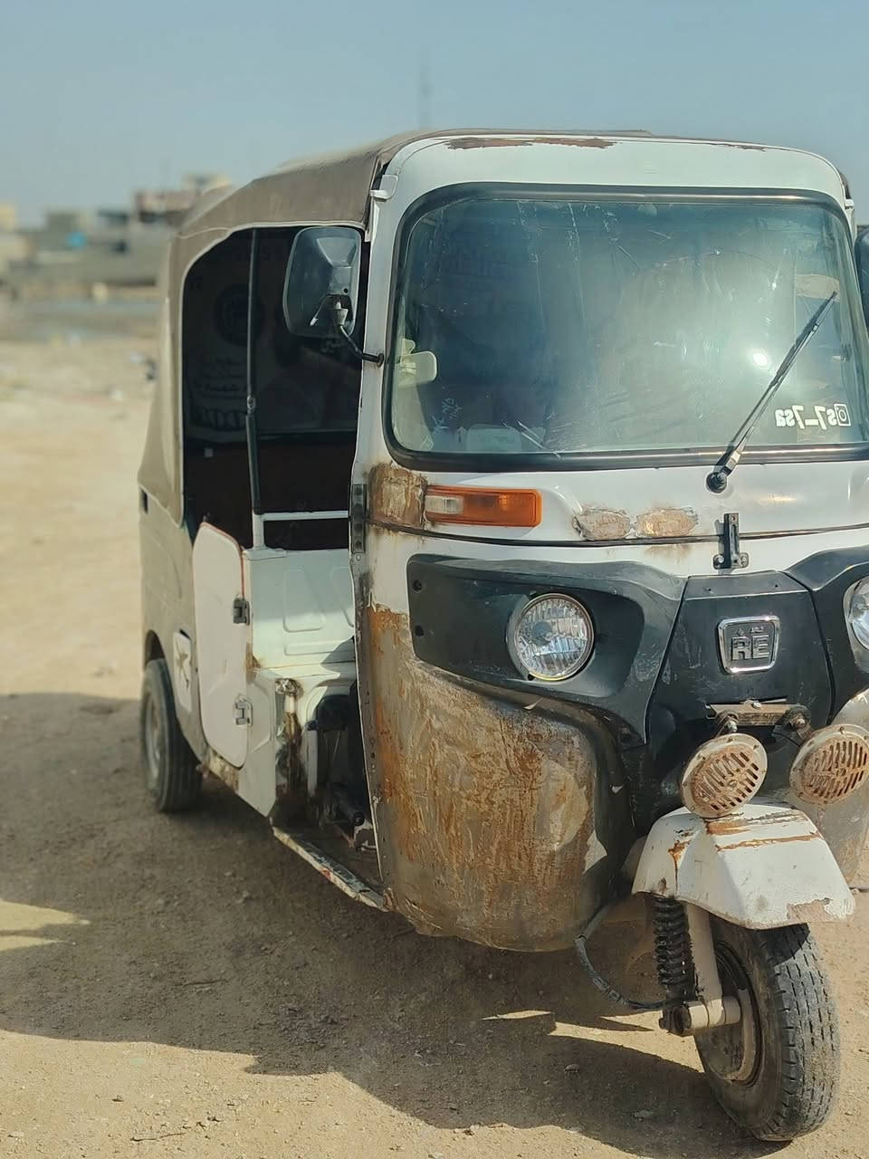 سلام عليكم تكتك للبيع موديل 2021 سنويه تكتك خير من الله العنوان واسط العزيزية الستفسار التصال على الرقم ***********
