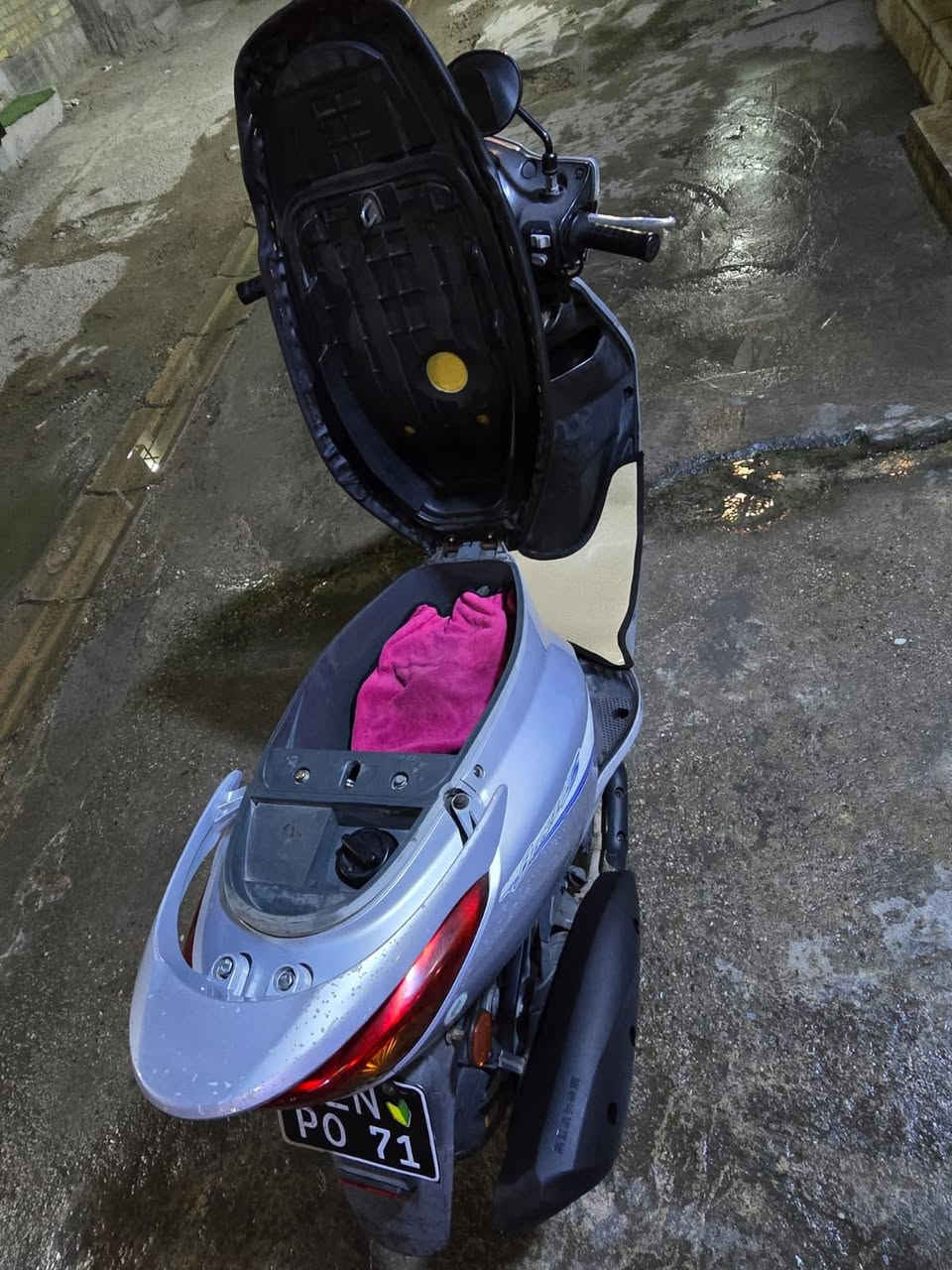 سلام عليكم  بغباء للبيع لون سلفر مال رمبه مبه كفرات اصليه 
مكاني الحريه الاولى ***********
